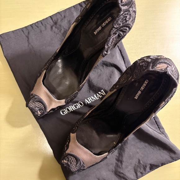 Giorgio Armani - Couture Silk Heels - Picture 5 of 7